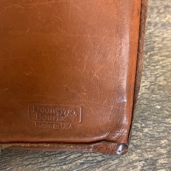 Vintage Dooney & Bourke Olive Green Pebbled Leather Coin Purse Bi-Fold Wallet - Picture 6 of 8